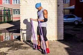 热议U22男足输越南：五后卫+偏哨都输了，非要国际日去忙全运